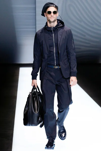 Look 29